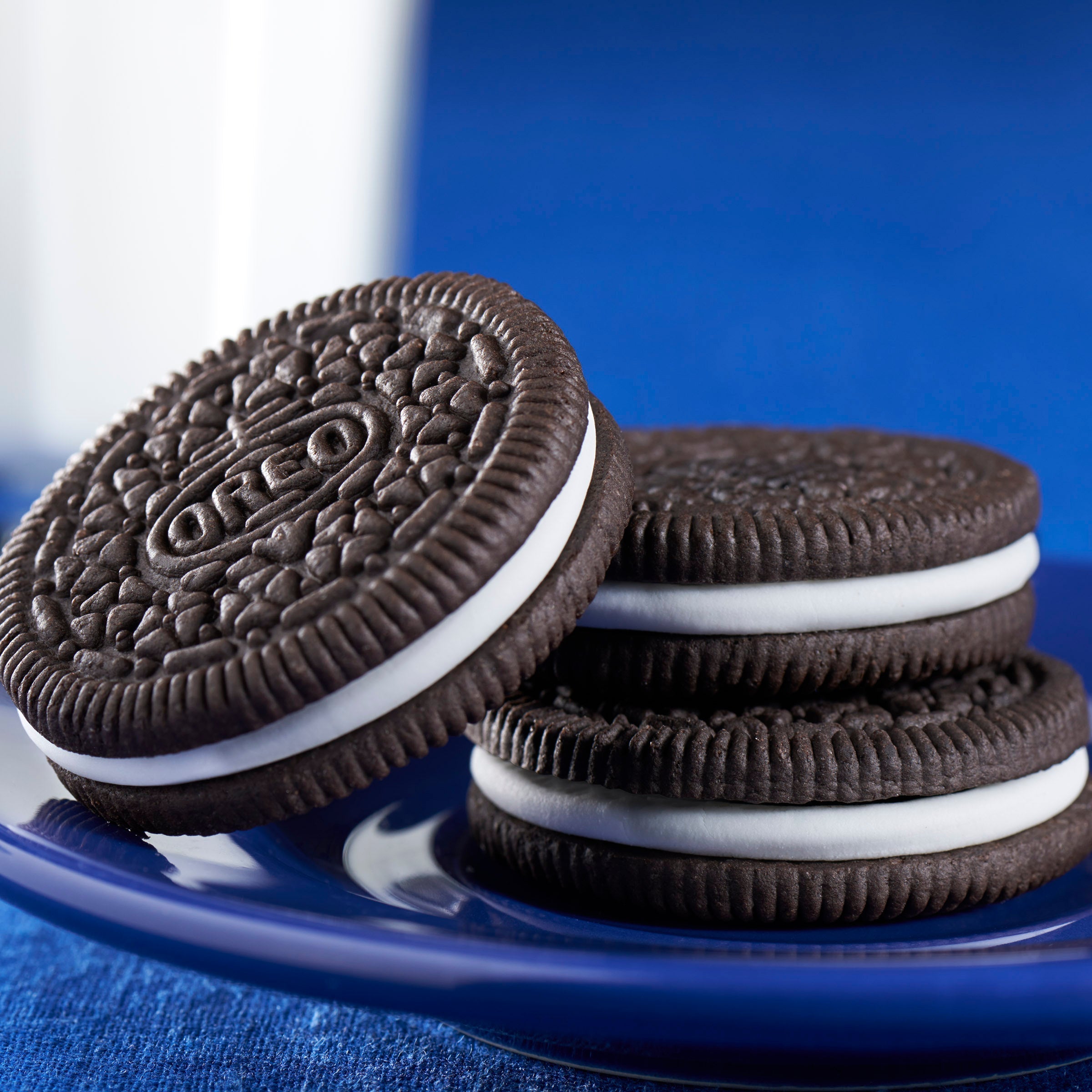 Chocolate Sandwich Cookies, Family Size, 2 Pack H0